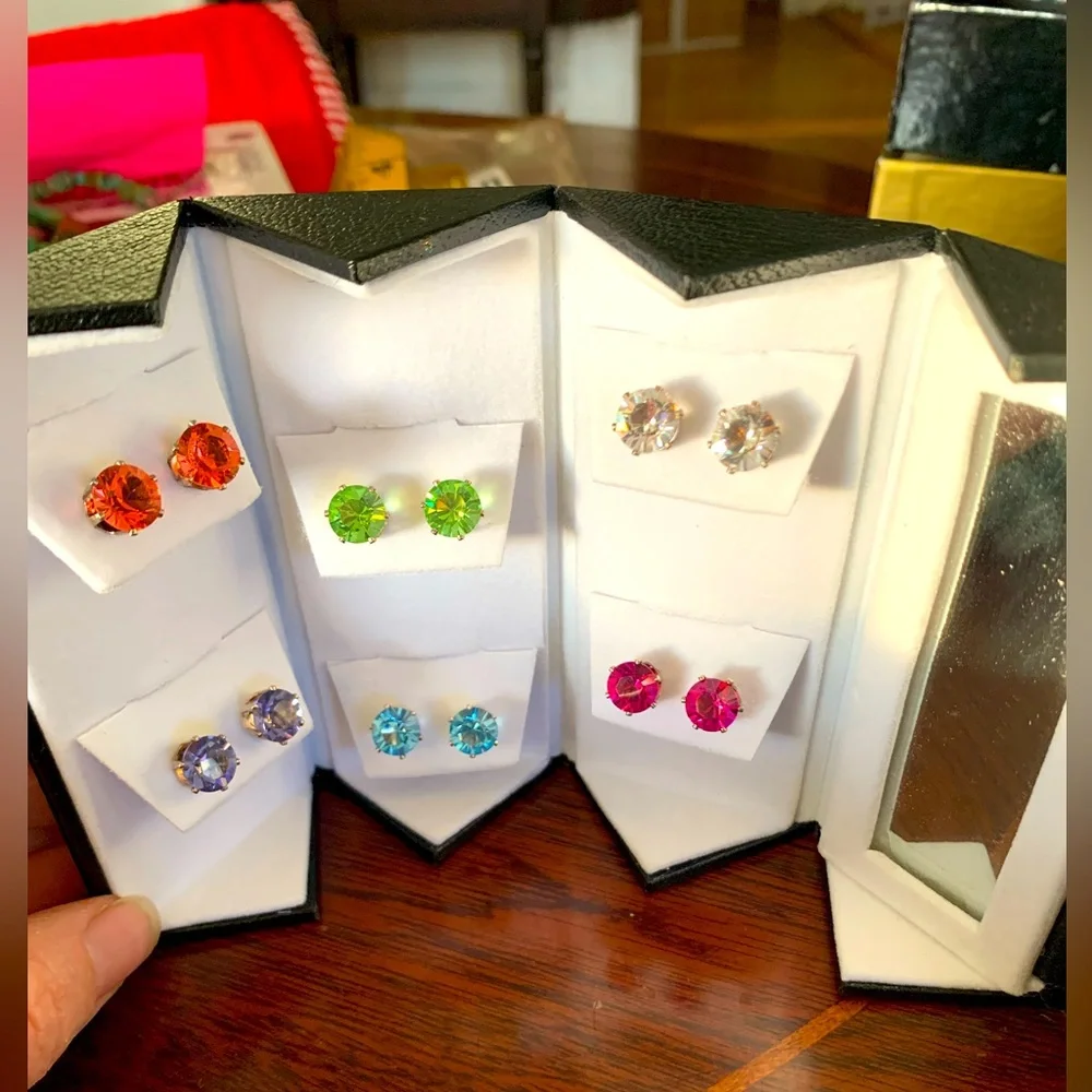 Swarovski Crystal Earring Set - Picture 1 of 12
